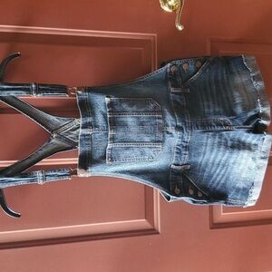 No Boundries distressed denim short overalls Large Junior 11 -13